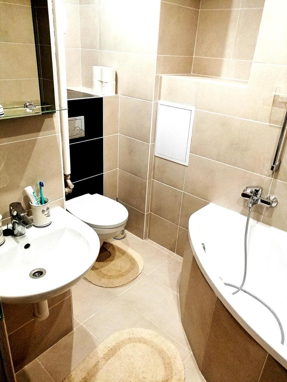 Entrez Apartment 1 Kosice Ngoại thất bức ảnh